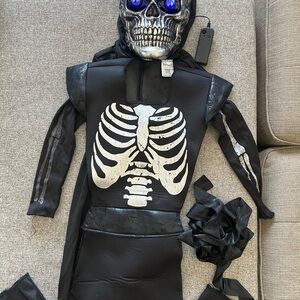 Light-Up Skeleton Ninja